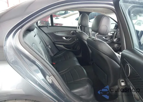 2016 Mercedes-Benz C 300 из США, поврежденный, VIN 55SWF4JB3GU165101